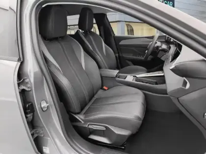 Photo 8 Peugeot 308  SW Hybrid 145 e-DCS6 GT