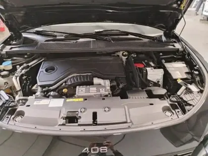 Photo 6 Peugeot 408  Hybrid 145 e-DCS6 Allure