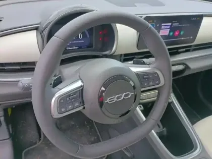 Photo 11 Fiat 600  1.2 Hybrid 100ch DCT6 La Prima