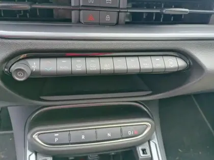 Photo 12 Fiat 600  1.2 Hybrid 100ch DCT6 La Prima