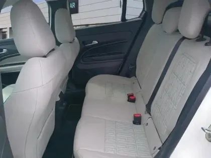 Photo 22 Fiat 600  1.2 Hybrid 100ch DCT6 La Prima