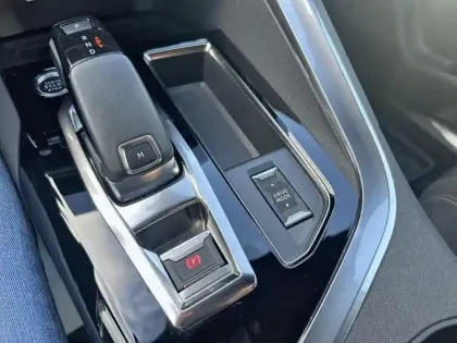 Photo 23 Peugeot 3008  BlueHDi 130ch S&S EAT8 GT