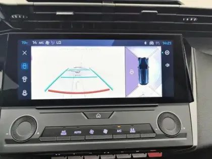Photo 25 Peugeot 308  SW Hybrid 136 e-DCS6 Allure