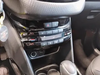 Photo 12 Peugeot 2008  PureTech 110ch S&S EAT6 Allure
