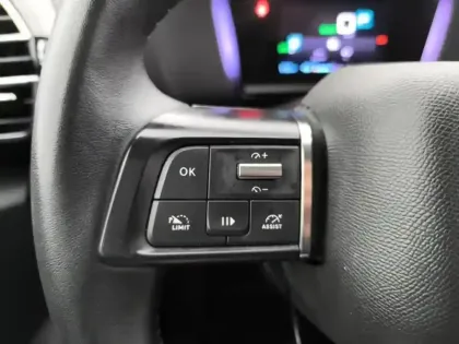 Photo 18 Citroën C4 e- 136 ch Automatique Feel Pack