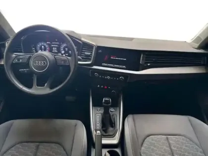 Photo 17 Audi A1 30 TFSI 116 ch S tronic 7 Design