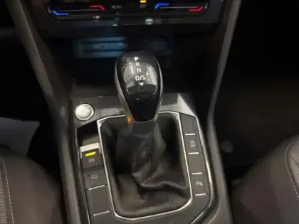 Photo 5 Volkswagen Tiguan BUSINESS 2.0 TDI 150ch DSG7 Life