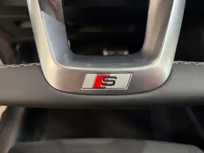 Photo 8 Audi Q3 SB 35 TFSI 150 CH S tronic 7