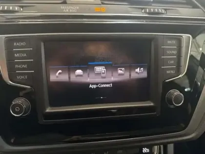 Photo 6 Volkswagen Touran 1.6 TDI 115 BMT 7pl Confortline