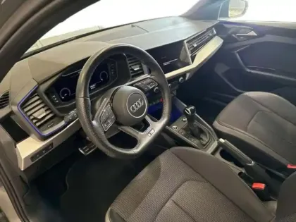 Photo 8 Audi A1 30 TFSI 116 ch S tronic 7 S line