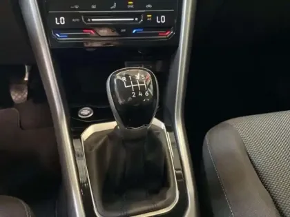 Photo 5 Volkswagen T-roc 1.0 TSI 116 Start/Stop BVM6 VW Edition