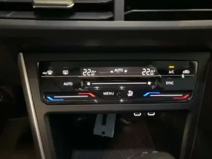 Photo 8 Volkswagen Taigo 1.0 TSI 116 DSG7 VW Edition