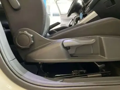 Photo 8 Volkswagen Taigo 1.0 TSI 110 DSG7 Life Plus