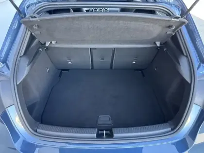 Photo 9 Mercedes Classe A 200 d AMG Line