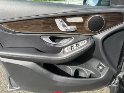 Photo 11 Mercedes GLC  350 e 4MATIC SUV Fascinati