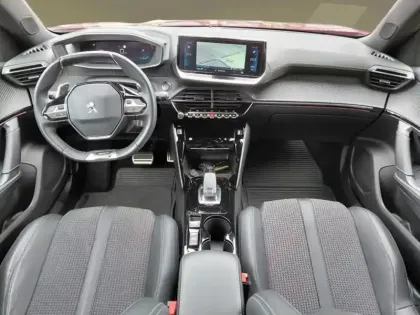 Photo 10 Peugeot 2008 1.2 131 ch GT EAT8