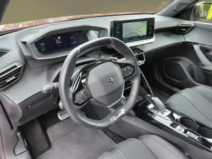 Photo 13 Peugeot 2008 1.2 131 ch GT EAT8