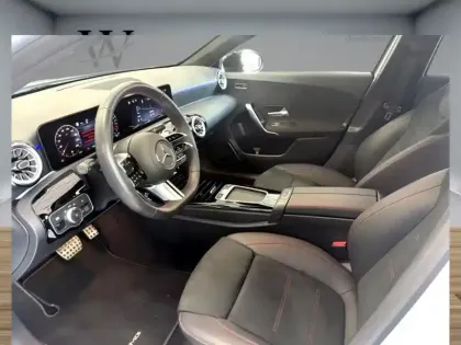 Photo 32 Mercedes Classe A 250 e Hybrid EQ AMG Line