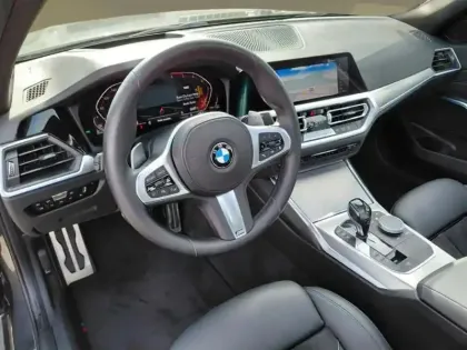 Photo 12 BMW Serie 3 2.0 190 ch 320 d M Sport