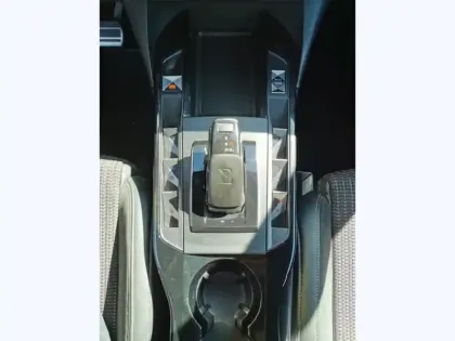 Photo 18 DS DS 3 E-Tense Performance Line + 136