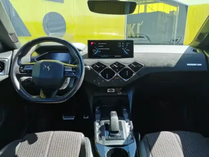 Photo 8 DS DS 3 E-Tense Performance Line + 136