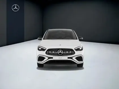 Photo 15 Mercedes GLA 200 d 4MATIC AMG Line