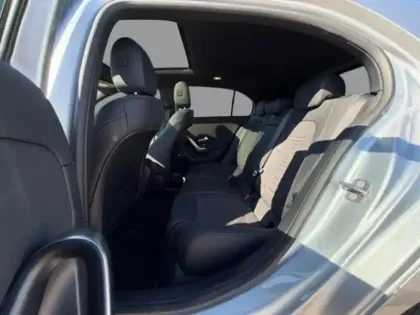 Photo 15 Mercedes Classe A 180 d Progressive Line