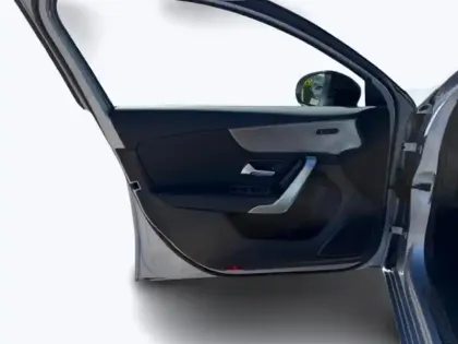 Photo 17 Mercedes Classe A 180 d Progressive Line