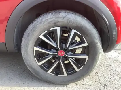 Photo 8 DS DS 3 Nouveau PureTech 100 BVM6 Performance Line