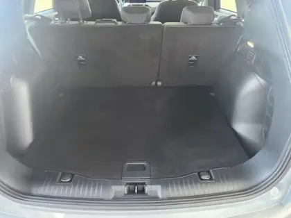 Photo 10 Ford Kuga 2.5 Duratec 190ch FHEV E85 Titanium BVA