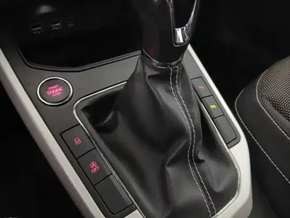 Photo 24 Seat Arona 1.0 EcoTSI 95 ch Start/Stop BVM5 Xcellence