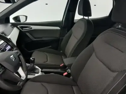 Photo 13 Seat Arona 1.0 EcoTSI 95 ch Start/Stop BVM5 Xcellence