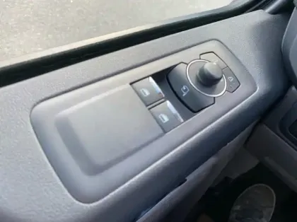 Photo 5 Ford Custom Fg 320 L1H1 2.5 Duratec 232ch Hybride rechargeable Limited CVT