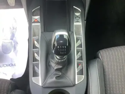 Photo 24 DS DS 3 Nouveau PureTech 100 BVM6 Performance Line