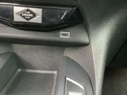 Photo 20 DS DS 3 Nouveau PureTech 100 BVM6 Performance Line