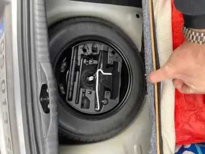 Photo 8 Citroën C3  1.2 PureTech 83ch S&S Shine