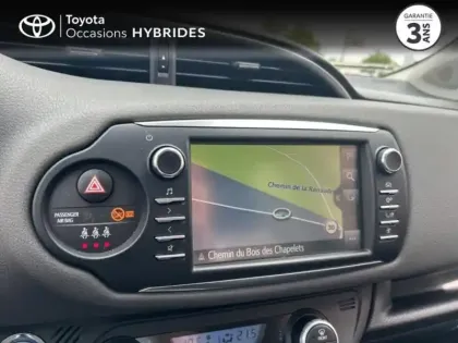 Photo 14 Toyota Yaris  100h France Business 5p RC19