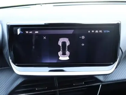 Photo 13 Peugeot 208  1.2 Hybrid 110ch Allure e-DCS6