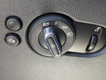 Photo 14 Mini Mini Cabrio John Cooper Works 231ch BVA8 Euro6d-T