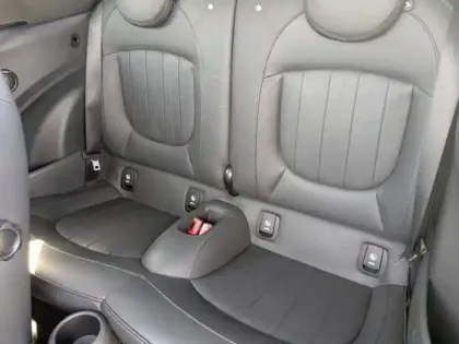 Photo 12 Mini Mini Cabrio John Cooper Works 231ch BVA8 Euro6d-T