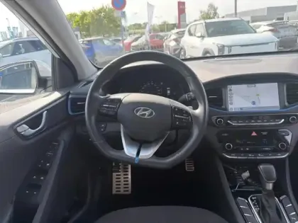 Photo 8 Hyundai Ioniq  Plug-in 141ch Creative