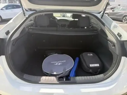Photo 9 Hyundai Ioniq  Plug-in 141ch Creative
