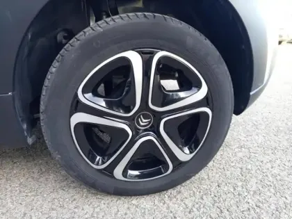 Photo 7 Citroën C3  1.2 PureTech 83ch S&S Feel Pack