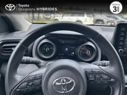 Photo 12 Toyota Yaris  116h Design 5p MY22