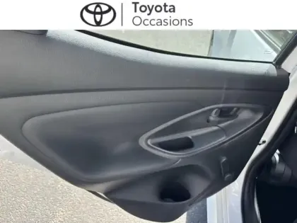 Photo 14 Toyota Yaris  116h Dynamic 5p MY22