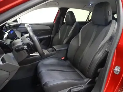 Photo 10 Peugeot 308  PHEV 180ch Allure e-EAT8