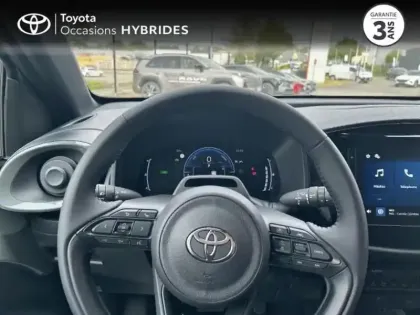 Photo 12 Toyota Aygo  X 116h Graphic