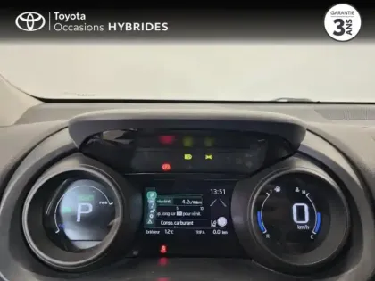 Photo 13 Toyota Yaris  116h Design 5p MY22