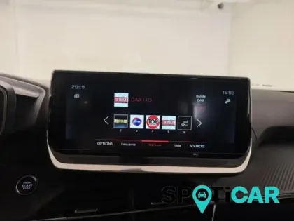 Photo 14 Peugeot 2008  1.2 PureTech 130ch S&S Roadtrip EAT8