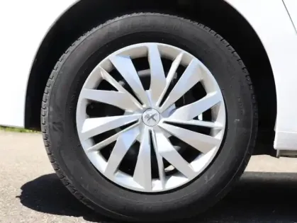 Photo 10 Peugeot 208  1.2 PureTech 75ch S&S Active